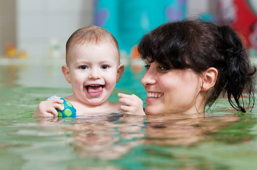 familie_schwimmen.jpg